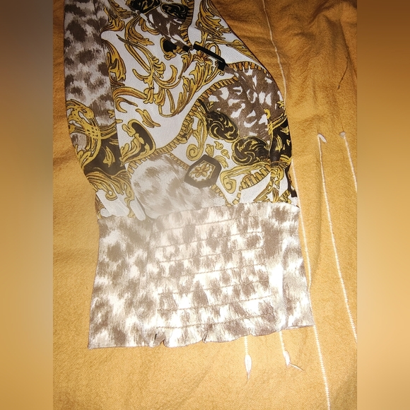 Elegant Women's Printed Top - Picture 6 of 6